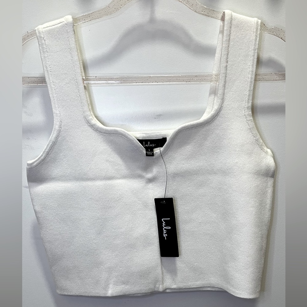 LULU’S White Crop top textured, BRAND NEW w/Tags